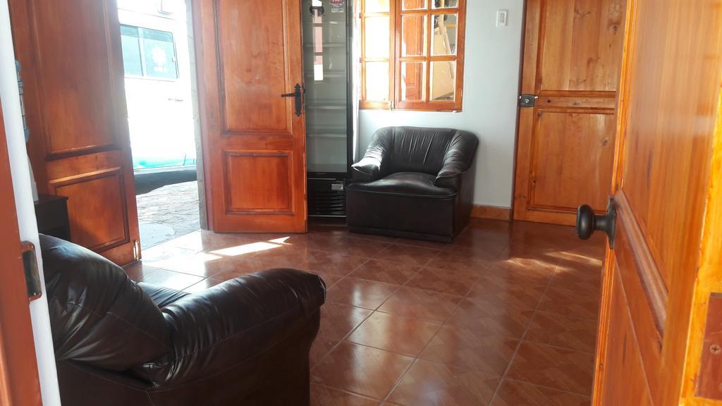 Hostal Casa Flores San Pedro de Atacama Exterior foto
